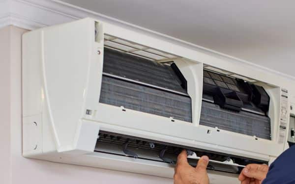 Tần suất vệ sinh điều hòa phụ thuộc vào nhiều yếu tố