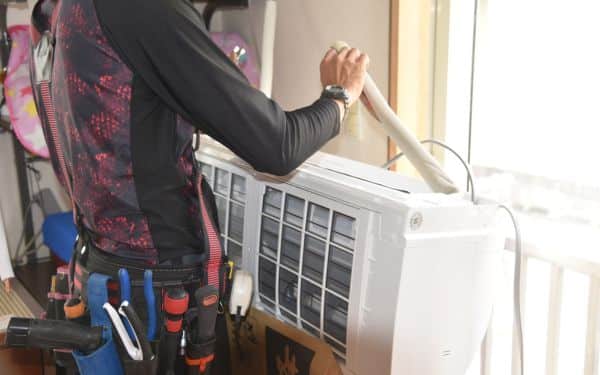 Kiểm tra lại hệ thống ống dẫn gas, ống thoát nước,...