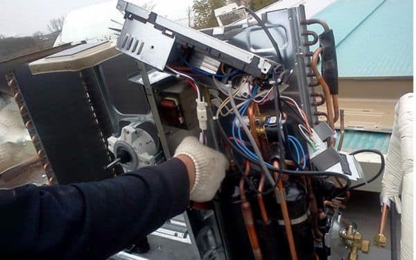 Block điều hòa bị cháy, hỏng khiến máy không hoạt động